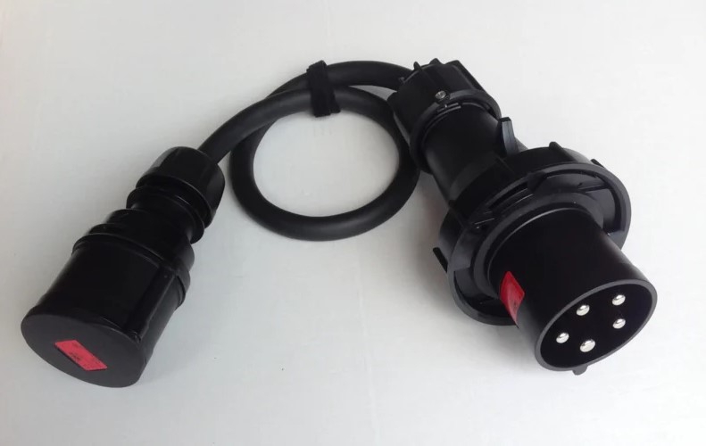 ESL Three phase cable Verloop CEE 63A 5p male - 32A 5p female Theater Zwart